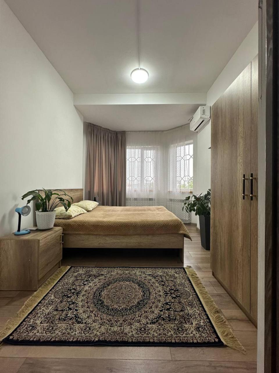 בישקק Amanat Guest House מראה חיצוני תמונה