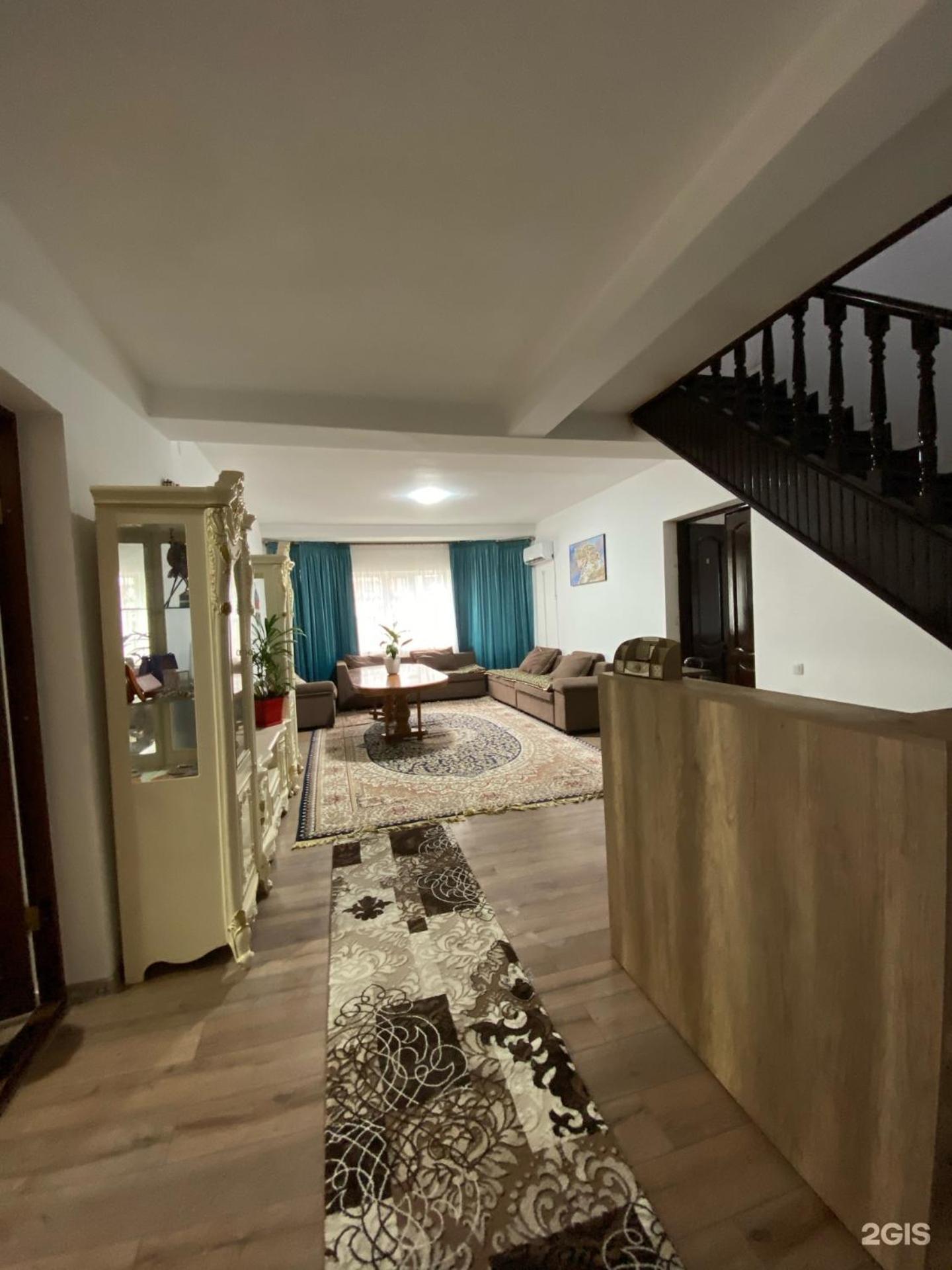 בישקק Amanat Guest House מראה חיצוני תמונה
